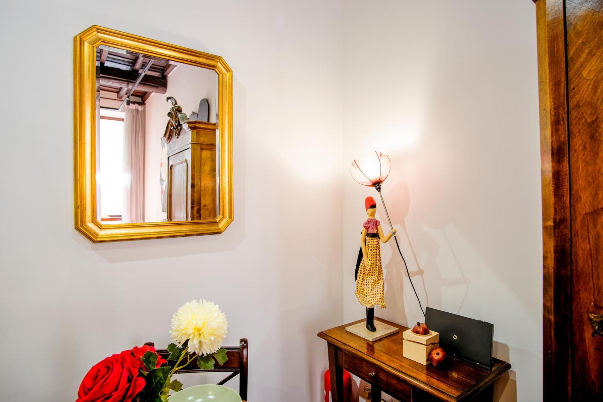 Apartment Elegantis Eat Pray And In - Near Navona Square And Campo De' Fiori *